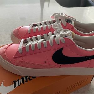 Nike Blazers low 77’
